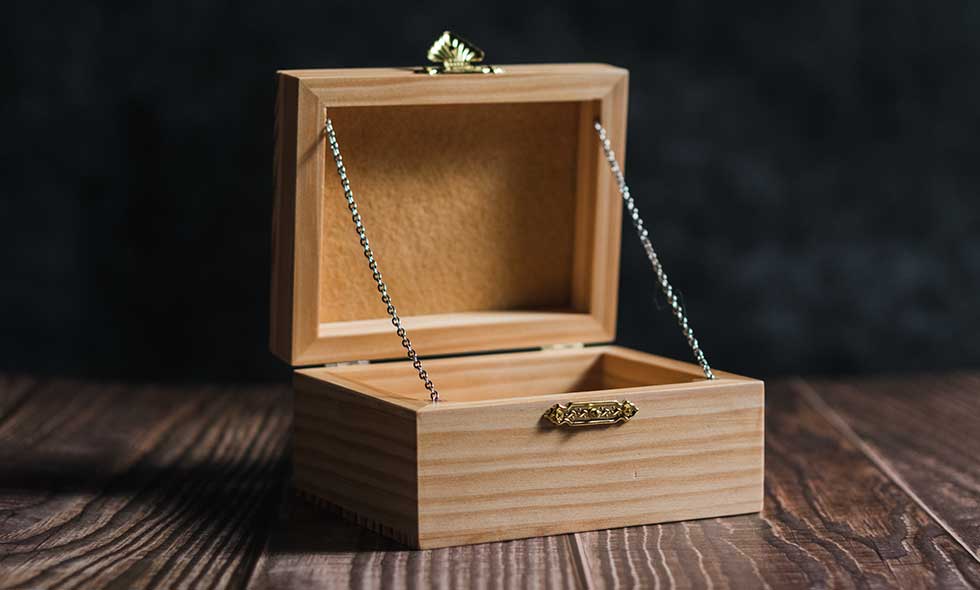 HAUNTED BOX