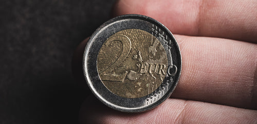 2 EURO MAGNETIC COIN